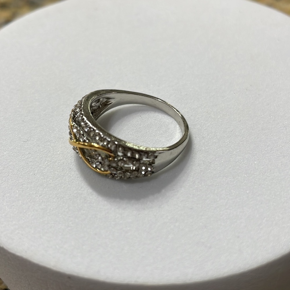 Infinity Rhinestone Gold Ring - Picture 9 of 13